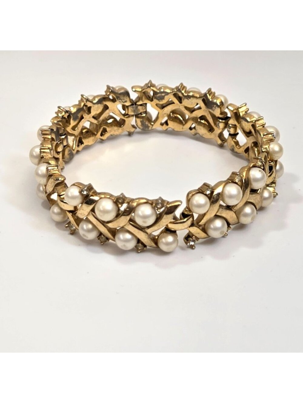 Vintage Crown Trifari Faux Pearl Rhinestone Bracelet 6.75" AS FOUND
